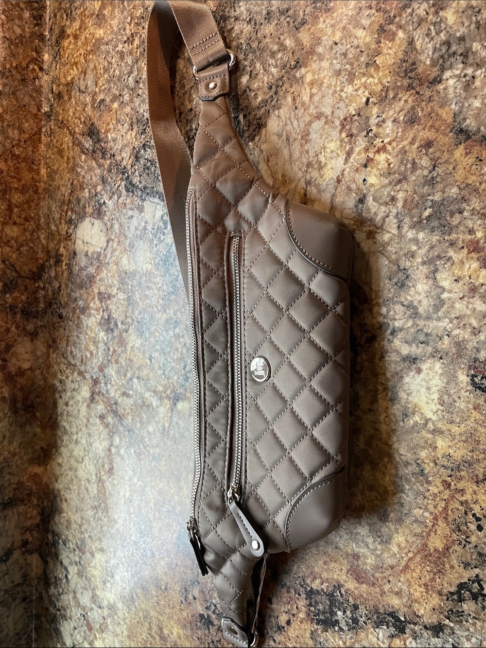 Quilted Brown Crossbody Sling Bag - women’s Casual Waist Pack